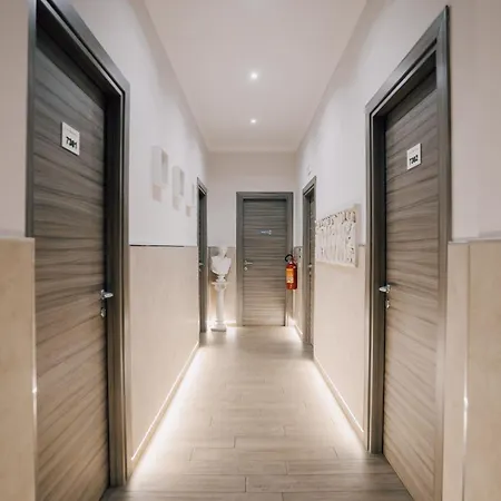 בית הארחה Casa Mirabilia 4*