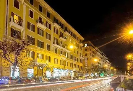 Casa Mirabilia 4* Rome
