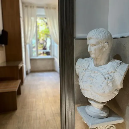 Casa Mirabilia Πανσιόν 4*